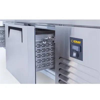 Gast TTB1300 Tezgah Tipi 3 Kapılı Snack Buzdolabı
